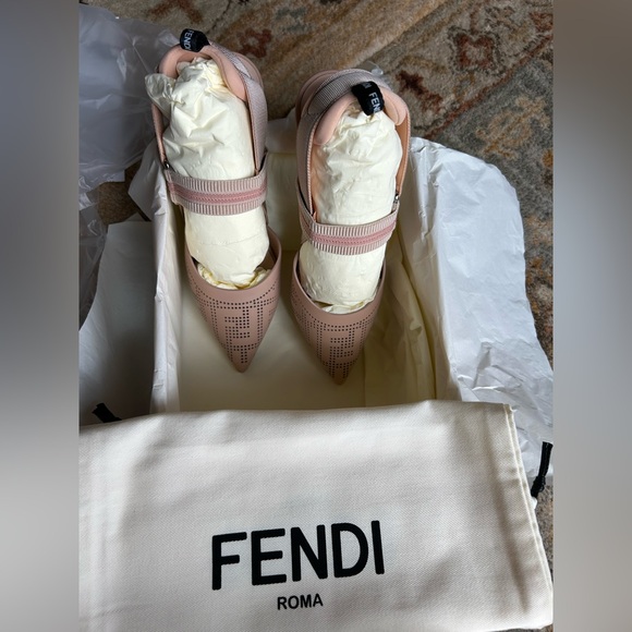 Like New! Authentic Fendi Colibri slingback Perforated Leather 55cm Heels - Picture 13 of 17